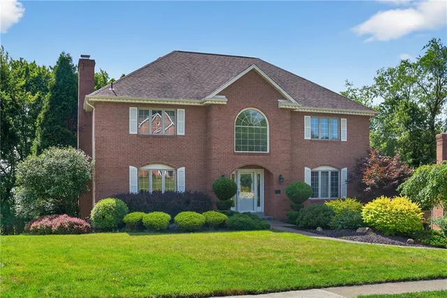 $639,900 | 2455 Dogwood Drive, Wexford, PA 15090