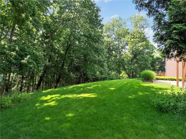 $639,900 | 2455 Dogwood Drive, Wexford, PA 15090