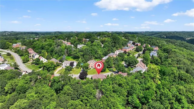 $639,900 | 2455 Dogwood Drive, Wexford, PA 15090