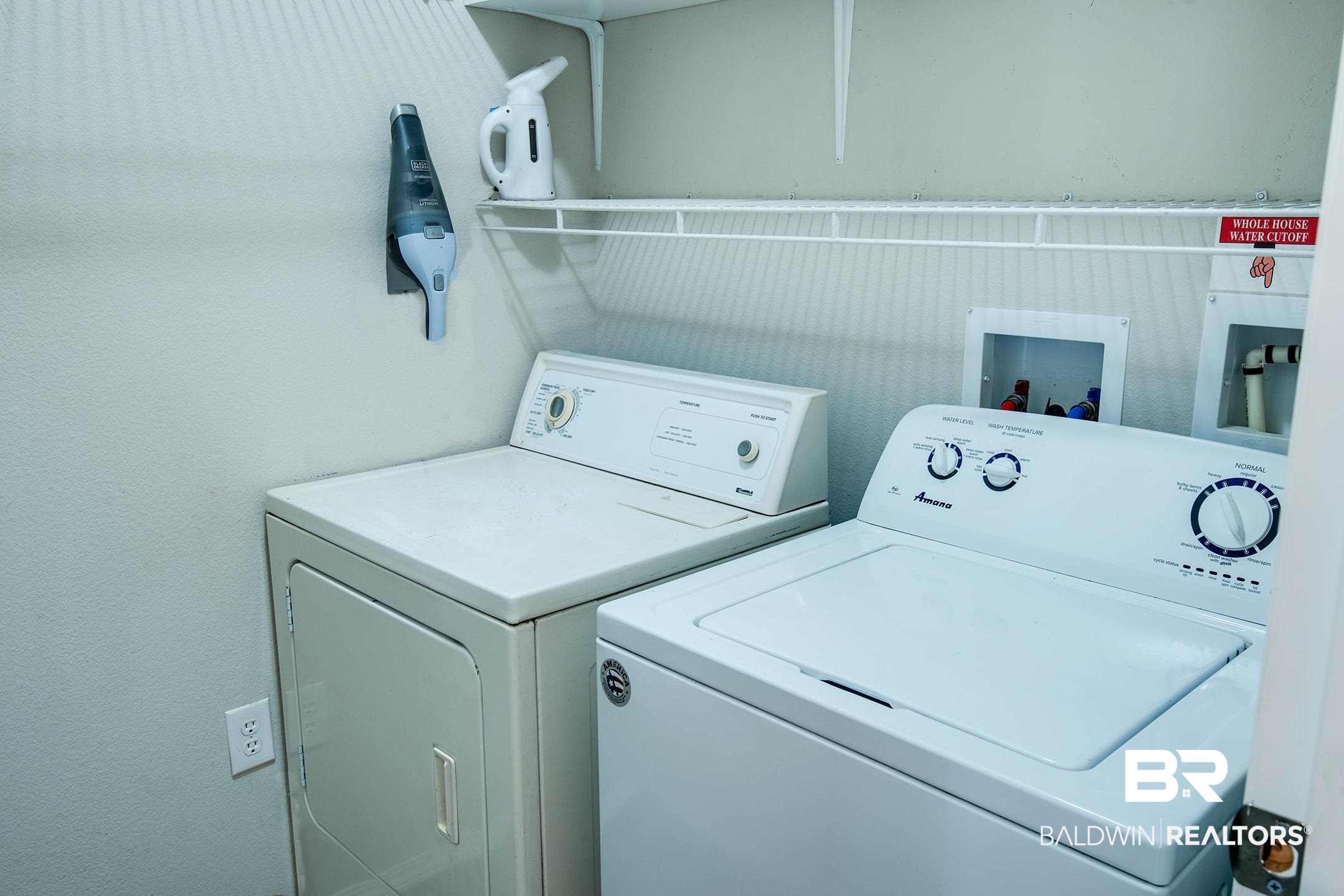 21859 West Side Loop Silverhill, AL 36576 - Photo 18 of 24 Laundry area with washer and clothes dryer