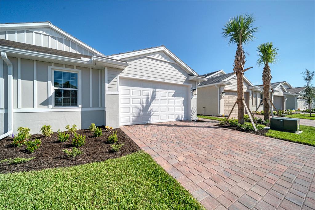 305 Ibiza Loop Venice, FL 34292 - Photo 1 of 45