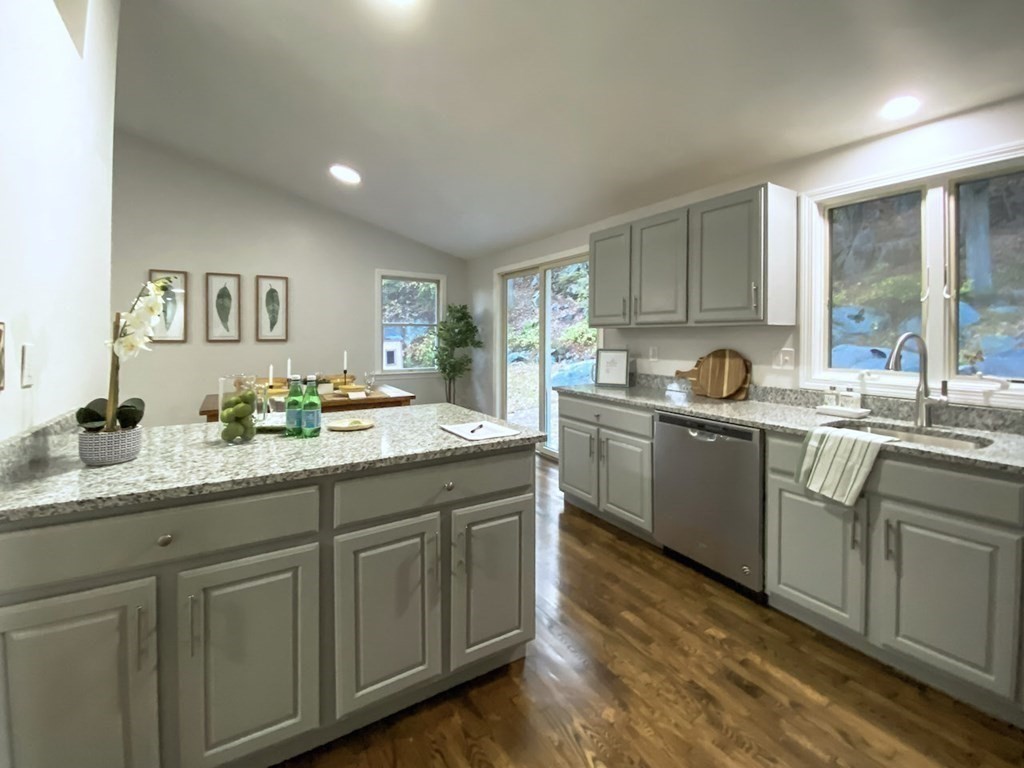 17 Rockway Road Peabody, MA 01960 - Photo 13 of 36 Gallery Image 13