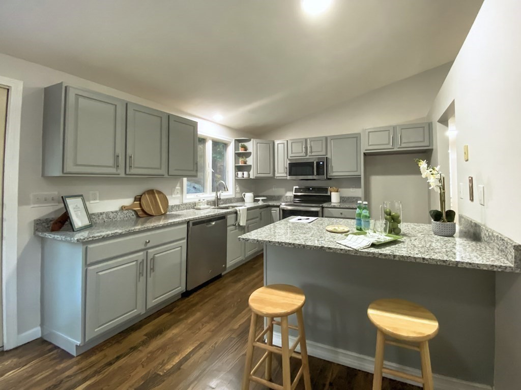 17 Rockway Road Peabody, MA 01960 - Photo 15 of 36 Gallery Image 15