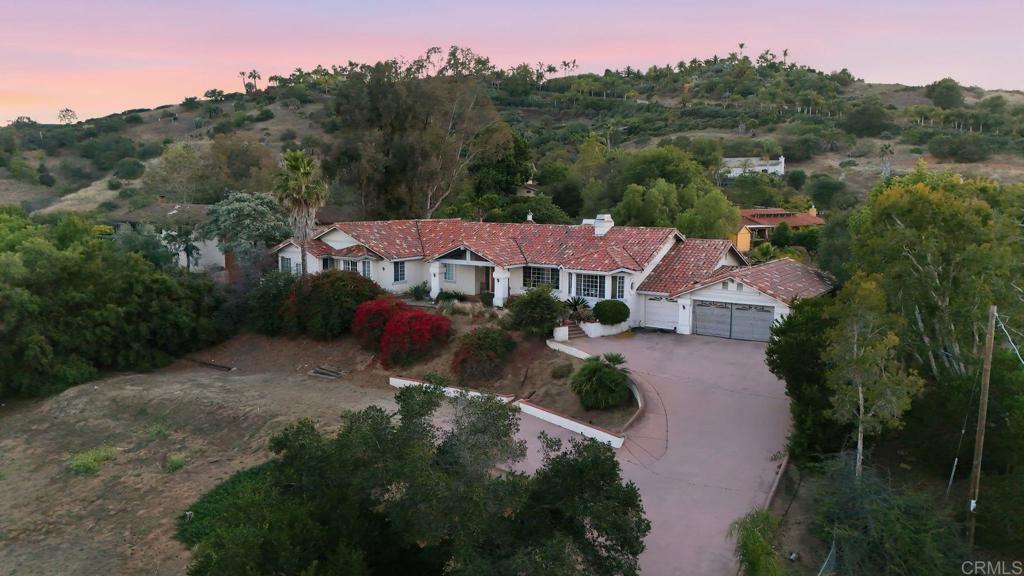 2205 Johnston Road Escondido, CA 92029 - Photo 2 of 9