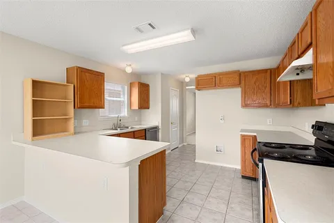 $360,000 | 308 Valley Ridge Drive, Red Oak, TX 75154