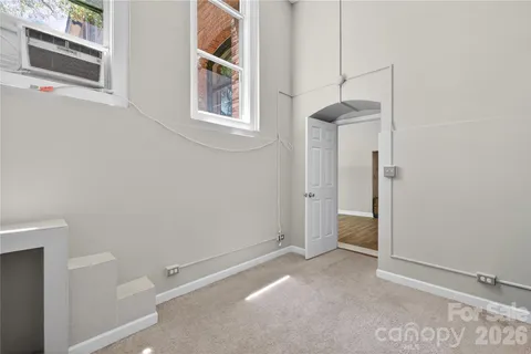 $185,000 | 201 South Hoskins Road, Unit 121, Charlotte, NC 28208