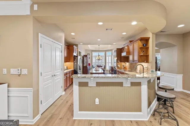 a view of a dining room and livingroom view