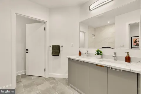 $974,000 | 448 Q Street Northwest, Unit 1, Washington, DC 20001
