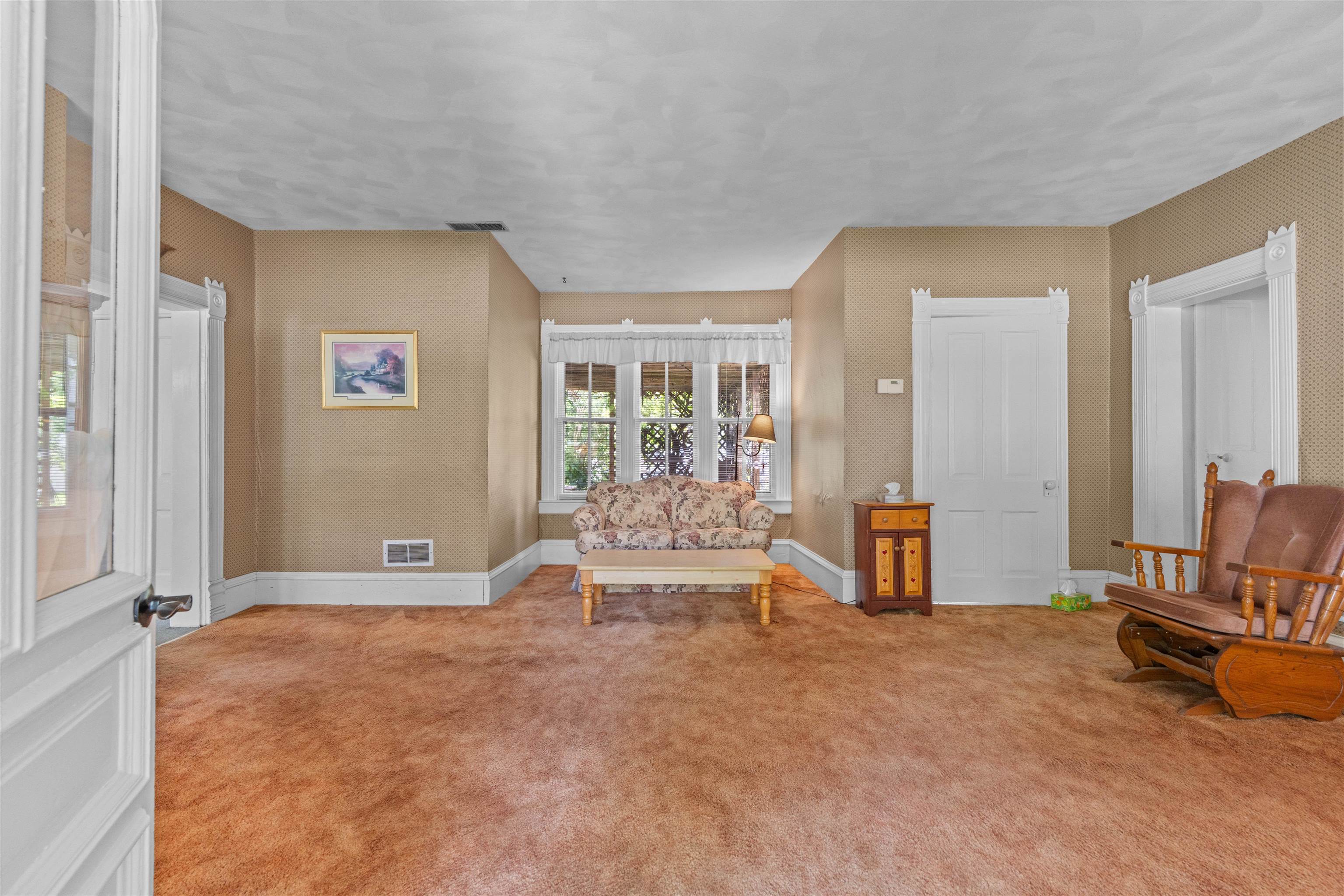 27 9th Street Clintonville, WI 54929 - Photo 5 of 50
