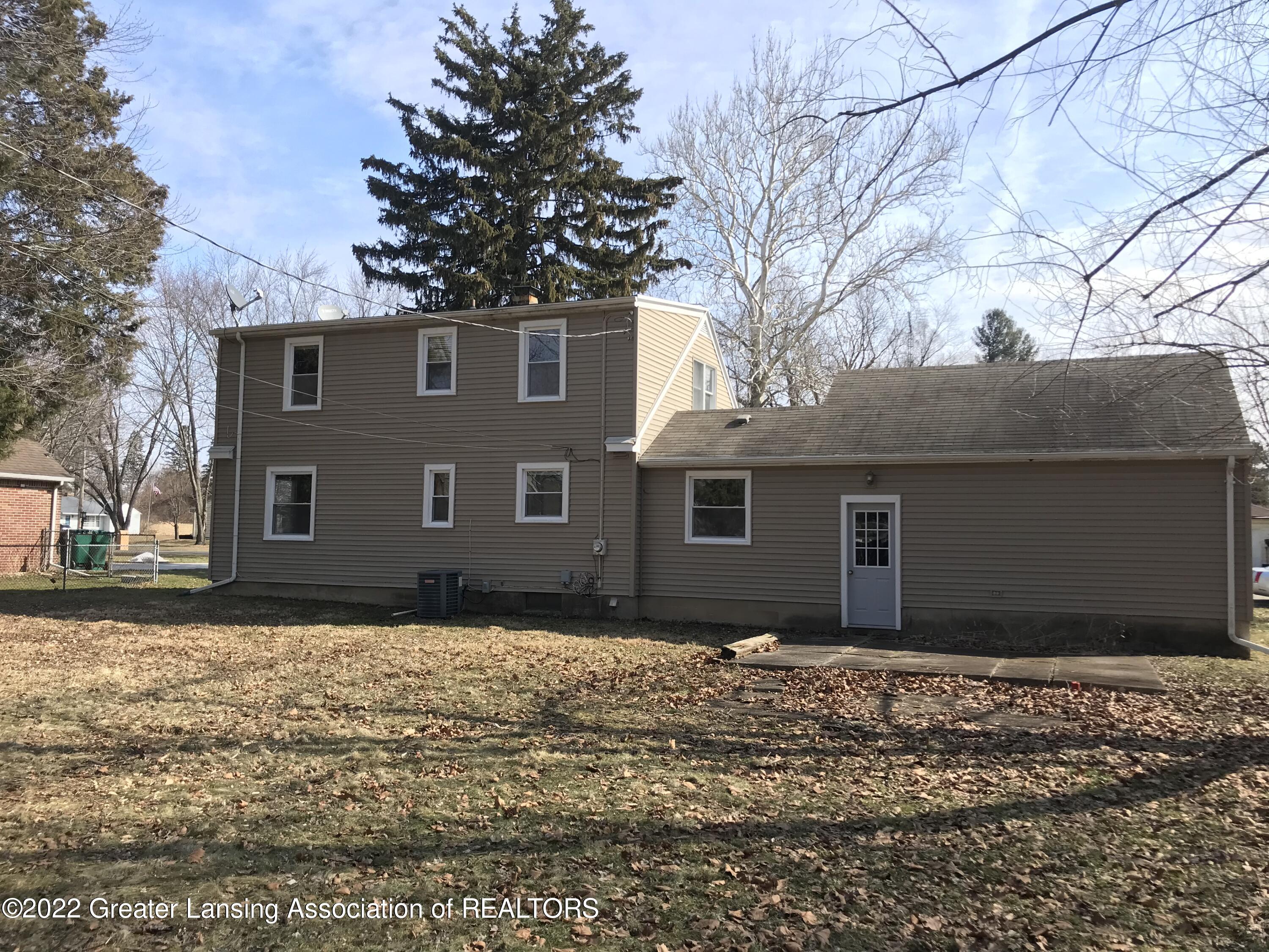 2513 Arlington Road Lansing, MI 48906 - Photo 15 of 15 Rear exterior