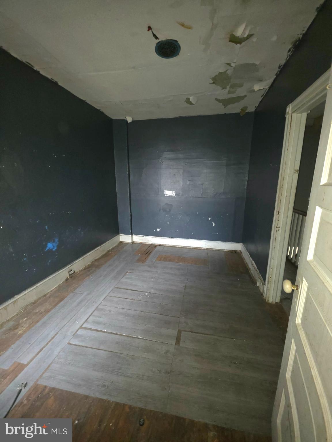 5929 Spring Street Philadelphia, PA 19139 - Photo 8 of 12