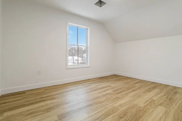 $4,000 | 2 Elmwood Street, Unit 2, Amesbury, MA 01913