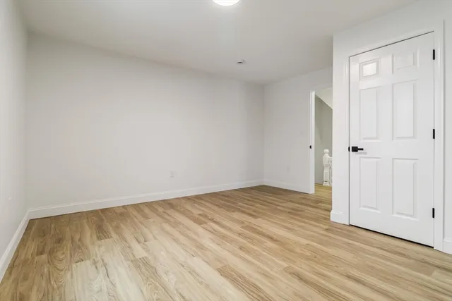 $4,000 | 2 Elmwood Street, Unit 2, Amesbury, MA 01913