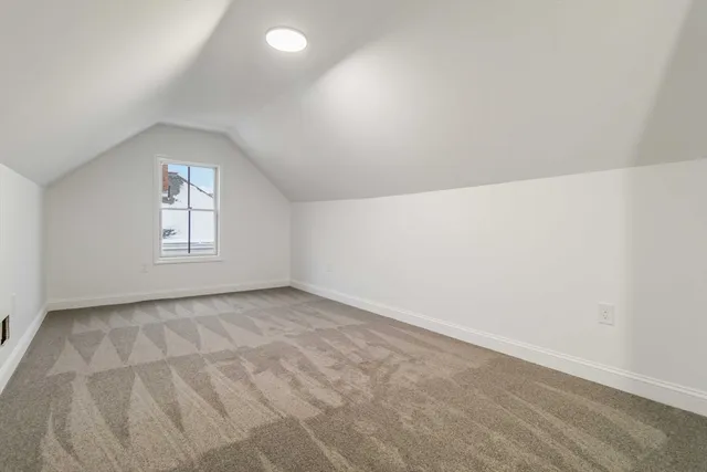 $4,000 | 2 Elmwood Street, Unit 2, Amesbury, MA 01913