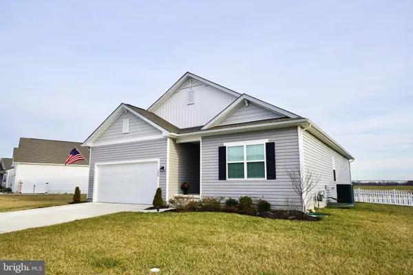 $434,900 | 340 Pontoon Drive, Felton, DE 19943