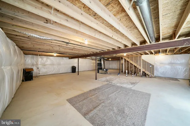 $434,900 | 340 Pontoon Drive, Felton, DE 19943