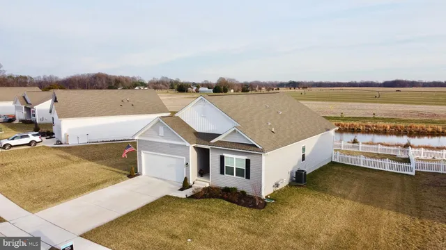 $434,900 | 340 Pontoon Drive, Felton, DE 19943