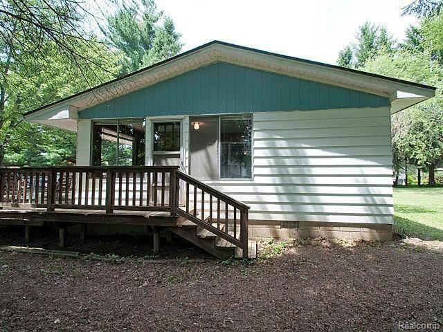 5899 Mabley Hill Road Fenton, MI 48430 - Photo 12 of 32