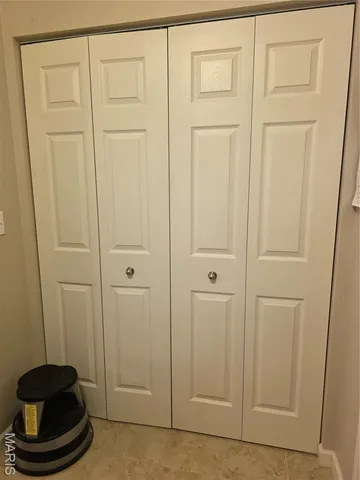 $389,900 | 2338 Windsor Castle Drive, Imperial, MO 63052