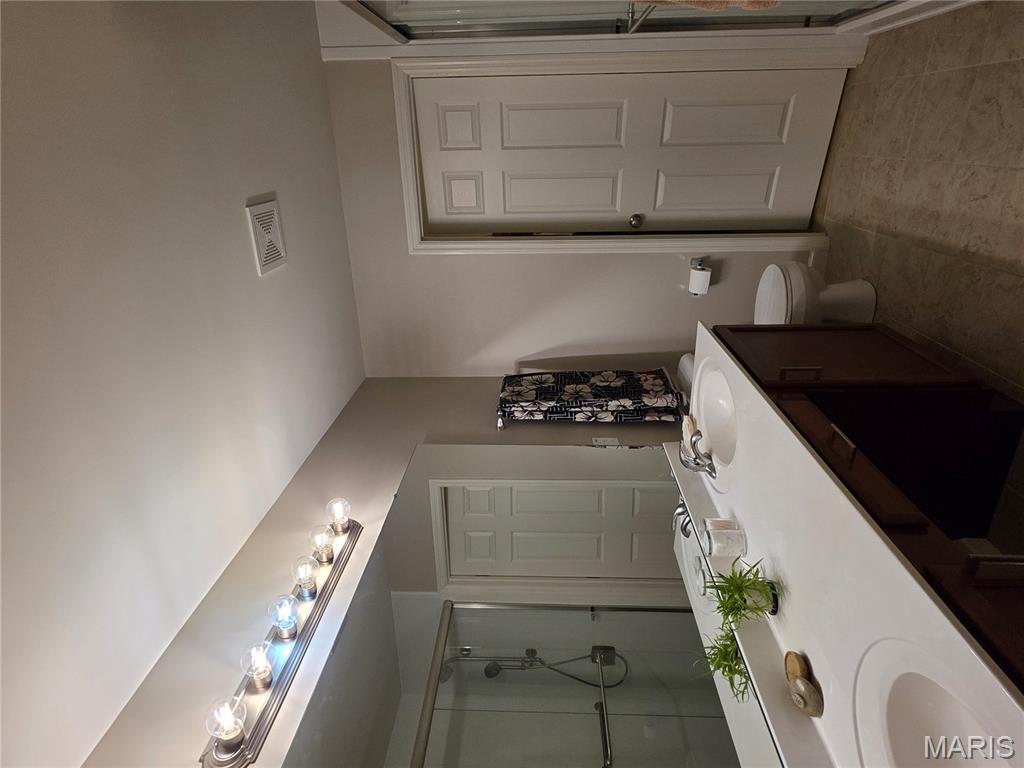 2338 Windsor Castle Drive Imperial, MO 63052 - Photo 29 of 70