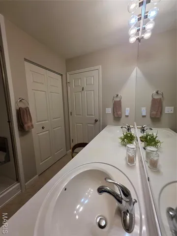 $389,900 | 2338 Windsor Castle Drive, Imperial, MO 63052