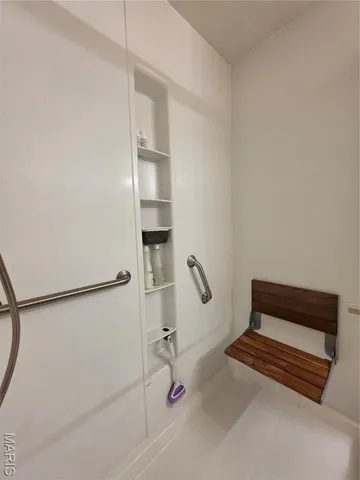 $389,900 | 2338 Windsor Castle Drive, Imperial, MO 63052