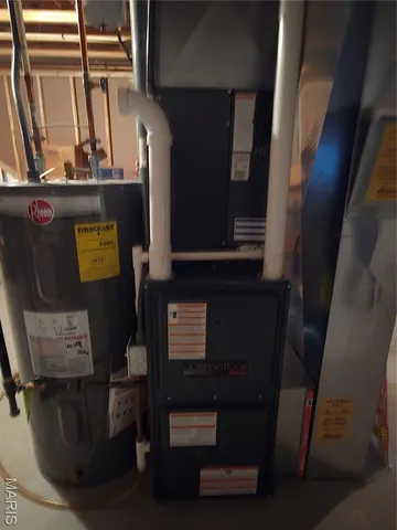 $389,900 | 2338 Windsor Castle Drive, Imperial, MO 63052