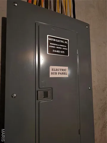 $389,900 | 2338 Windsor Castle Drive, Imperial, MO 63052