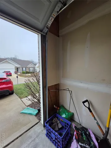 $389,900 | 2338 Windsor Castle Drive, Imperial, MO 63052