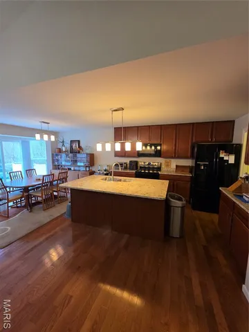 $389,900 | 2338 Windsor Castle Drive, Imperial, MO 63052