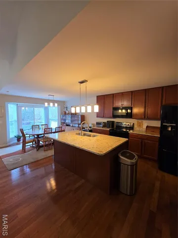 $389,900 | 2338 Windsor Castle Drive, Imperial, MO 63052