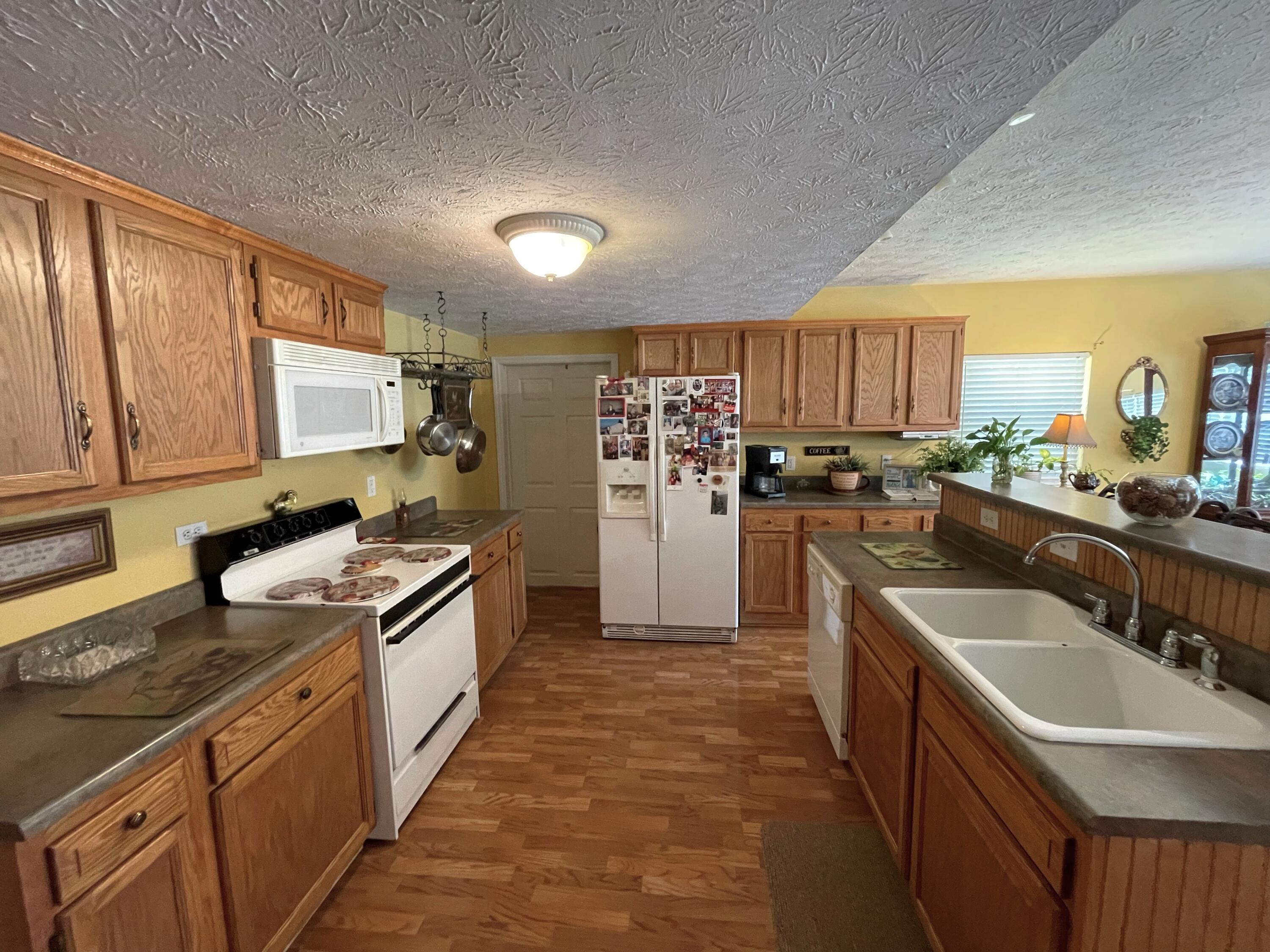 4121 Grindstaff Road Hartford, TN 37753 - Photo 21 of 31 19