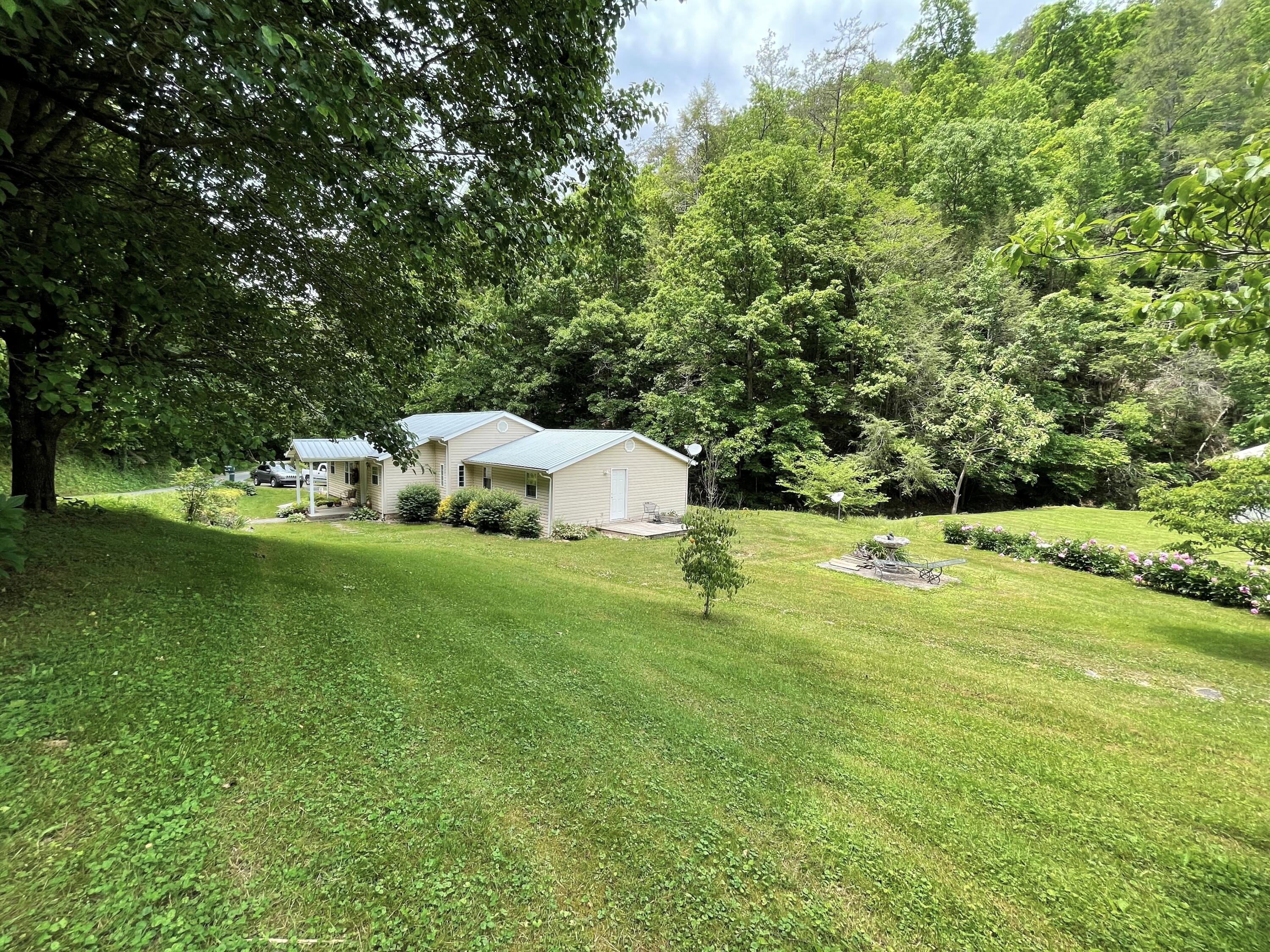 4121 Grindstaff Road Hartford, TN 37753 - Photo 30 of 31 28