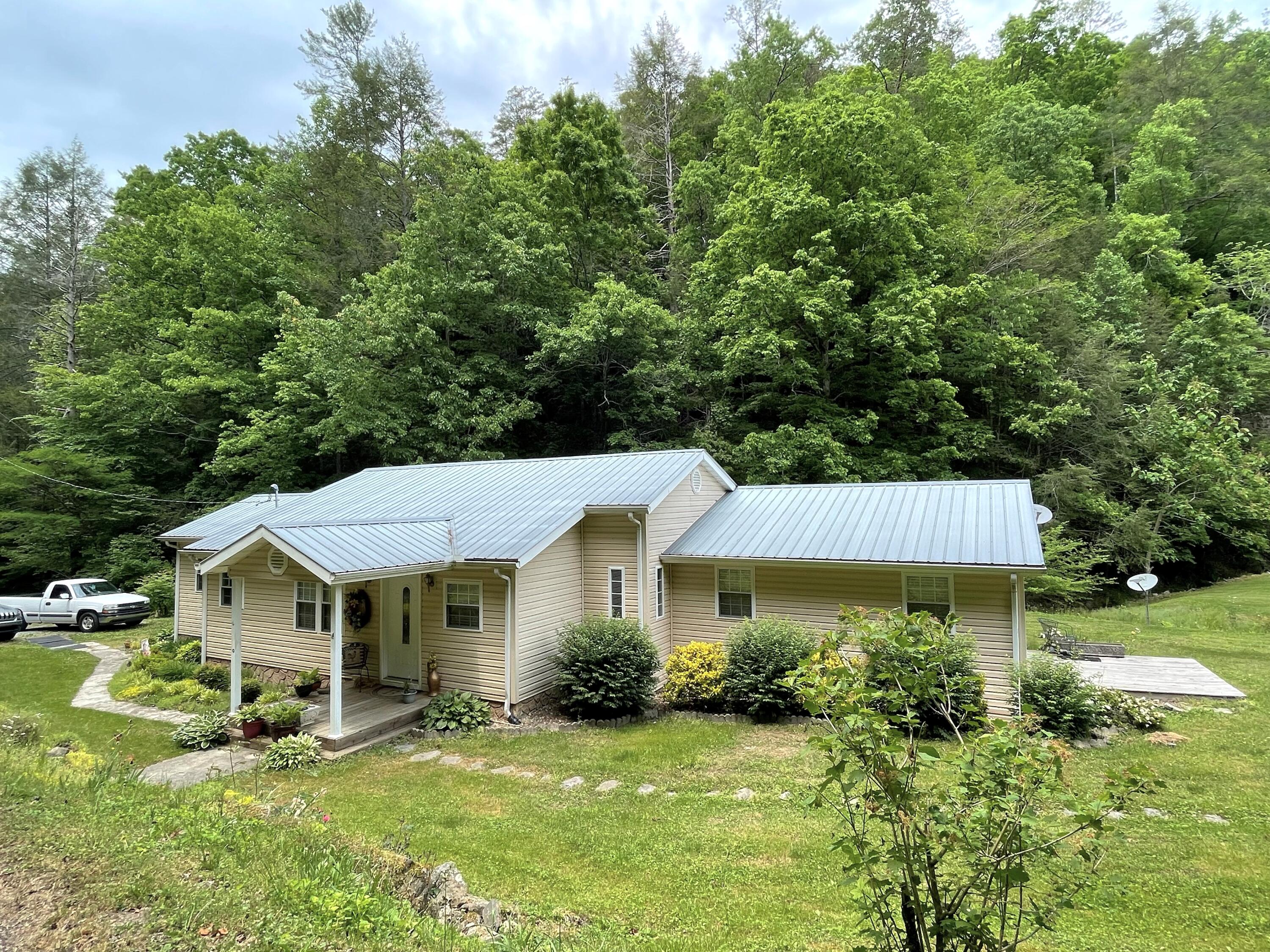 4121 Grindstaff Road Hartford, TN 37753 - Photo 31 of 31 29
