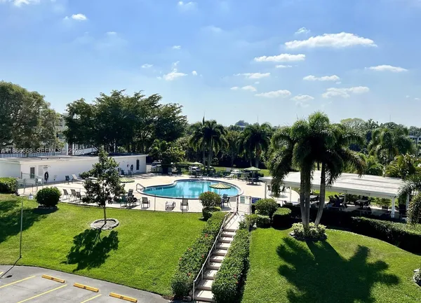 $1,400 | 202 Canterbury I, Unit 202, West Palm Beach, FL 33417