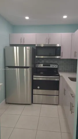 $1,500 | 202 Canterbury I, Unit 202, West Palm Beach, FL 33417