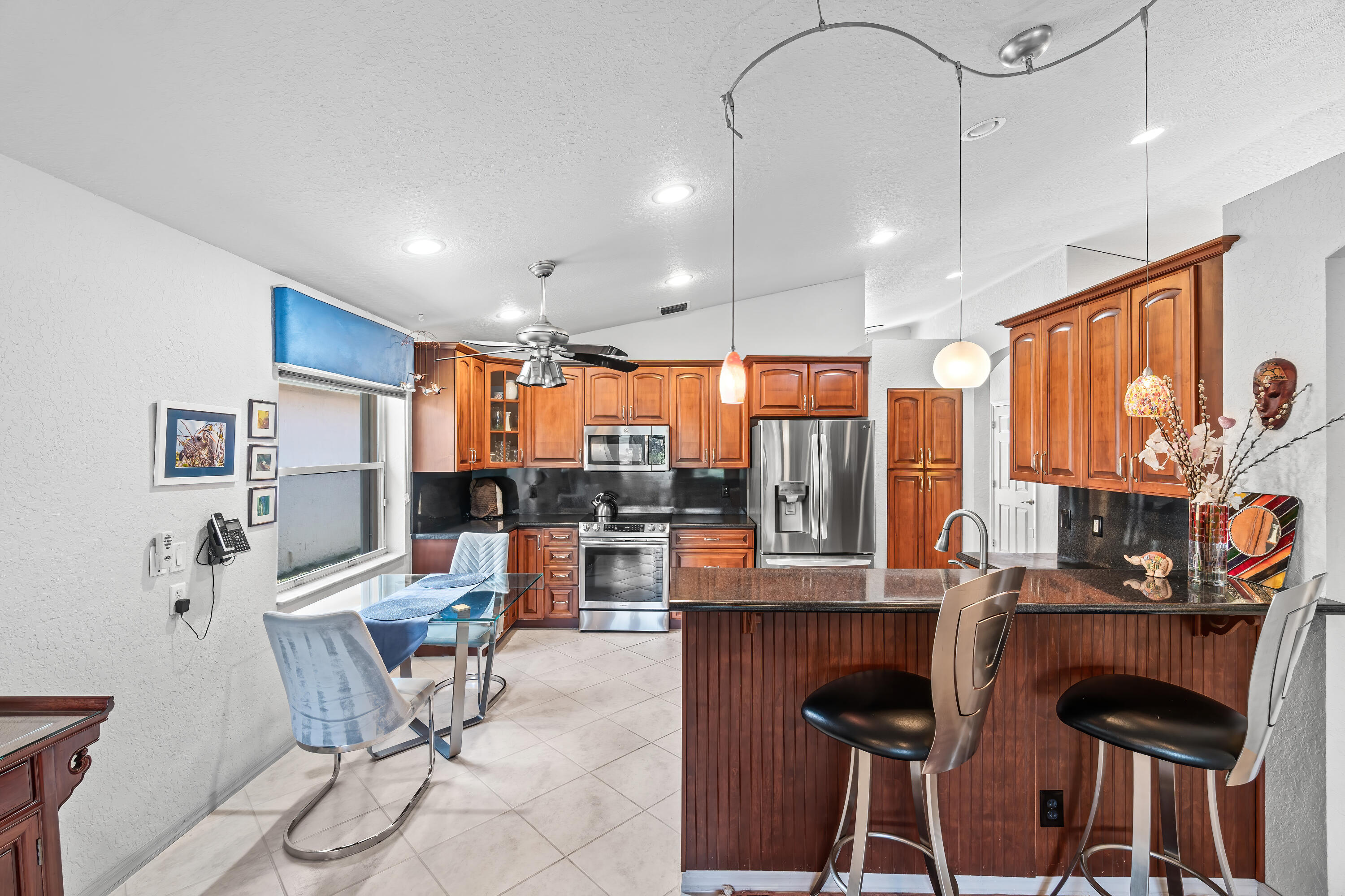 7370 Modena Drive Boynton Beach, FL 33437 - Photo 17 of 37