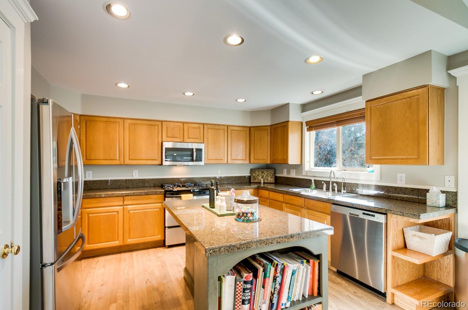 9835 Spring Hill Street Highlands Ranch, CO 80129 - Photo 10 of 33 Gallery Image 10