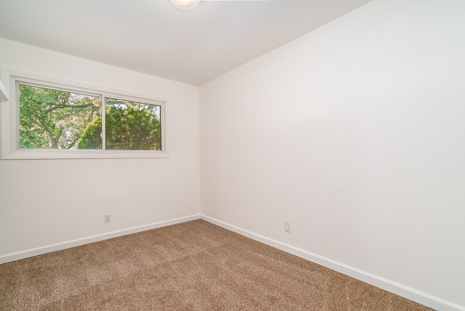 34 Long Beach Road Montgomery, IL 60538 - Photo 14 of 16