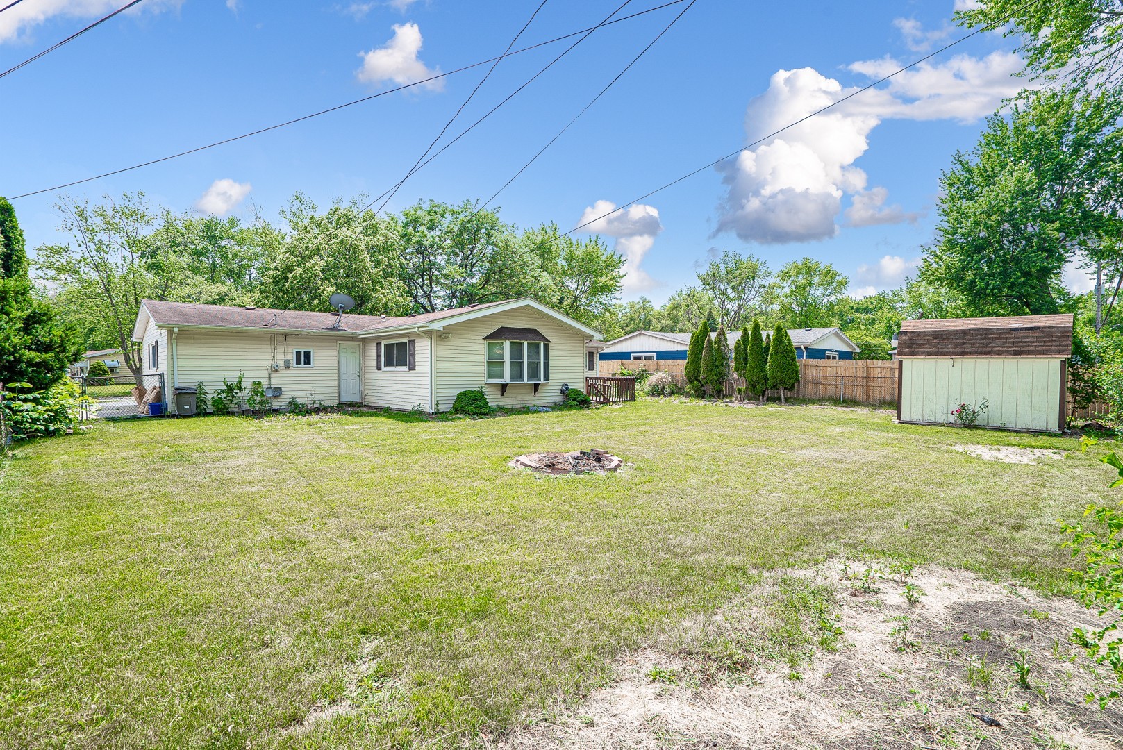 34 Long Beach Road Montgomery, IL 60538 - Photo 3 of 16