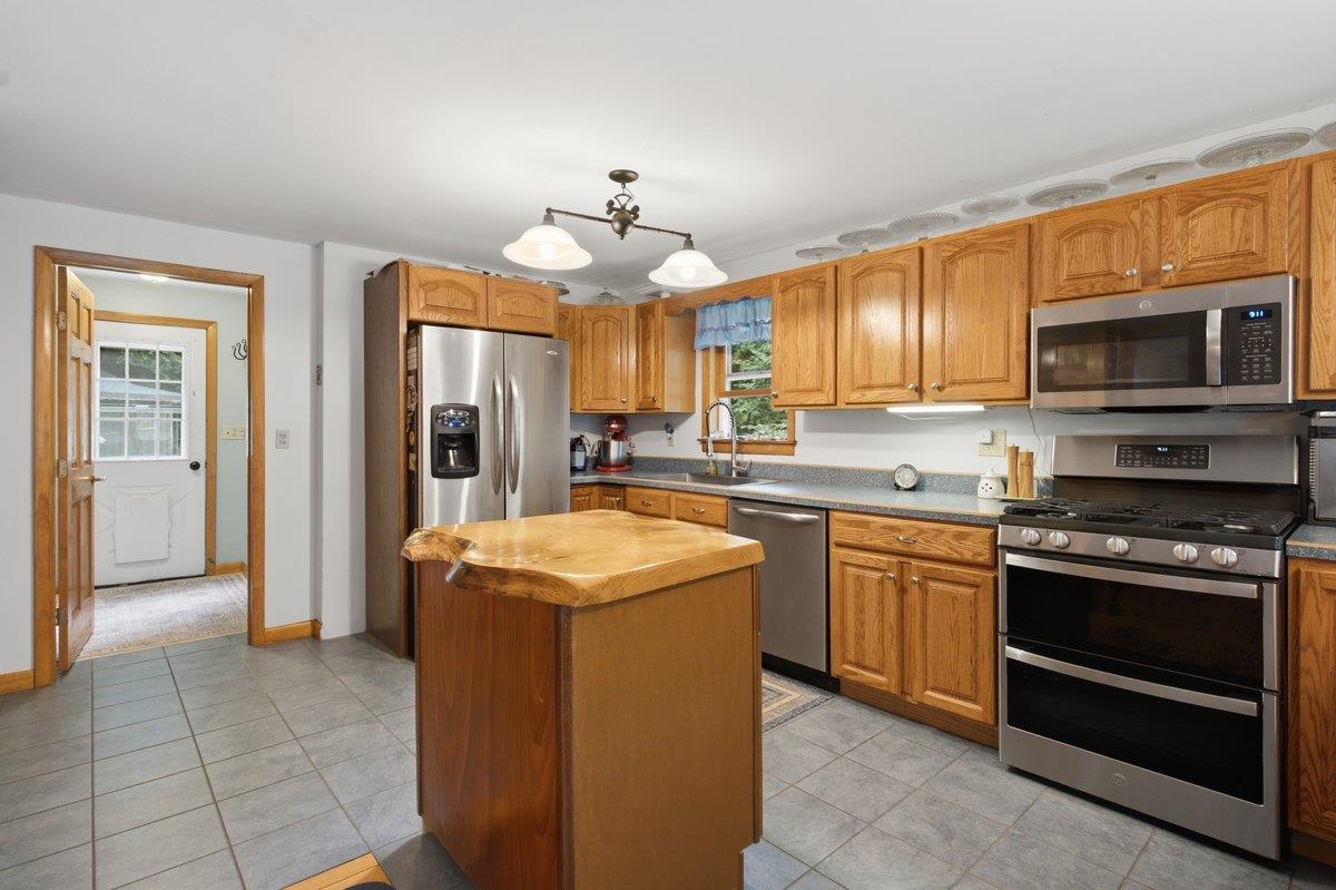 87 B Hill Road Pownal, VT 05261 - Photo 12 of 41 Gallery Image 12