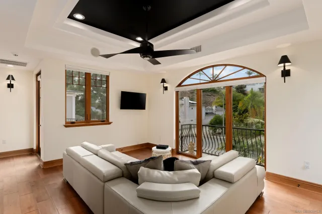 $3,750,000 | 1045 Van Nuys Street, San Diego, CA 92109