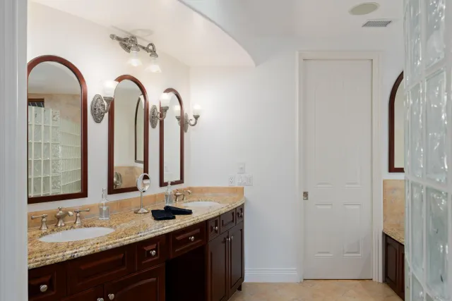 $3,750,000 | 1045 Van Nuys Street, San Diego, CA 92109