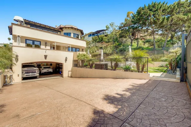 $3,750,000 | 1045 Van Nuys Street, San Diego, CA 92109
