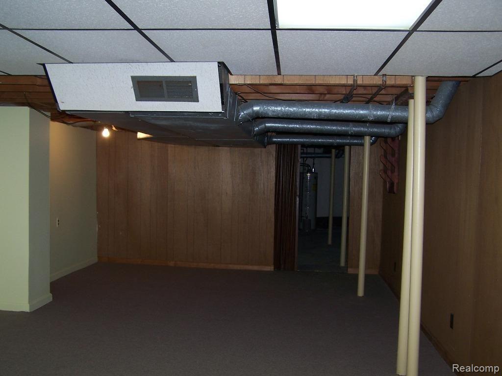 10912 Hibner Road Hartland, MI 48353 - Photo 19 of 21 Hibner 10912 022.jpg