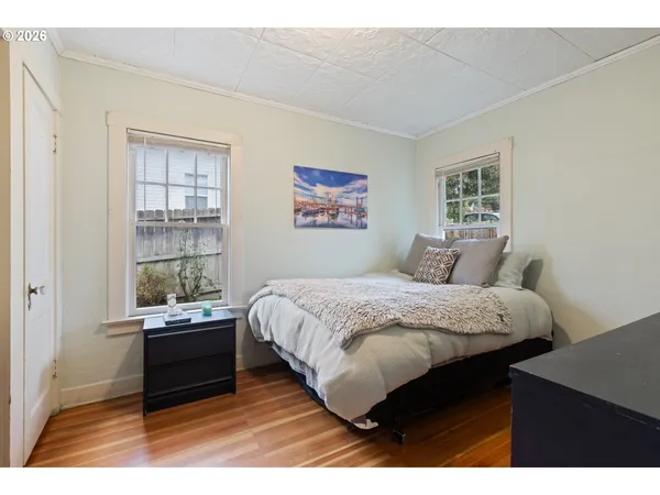 $284,000 | 1560 Southeast Hamilton Street, Roseburg, OR 97470