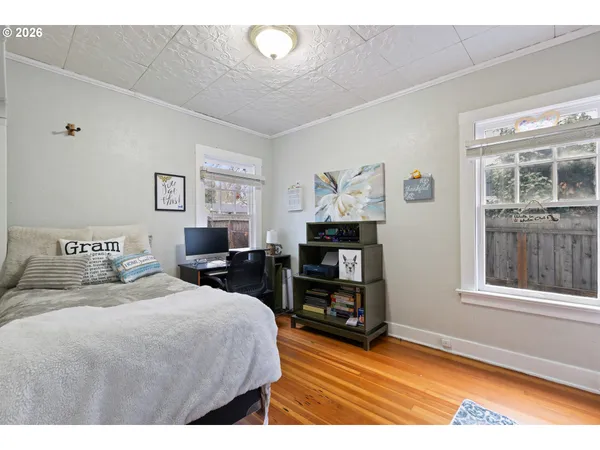 $284,000 | 1560 Southeast Hamilton Street, Roseburg, OR 97470