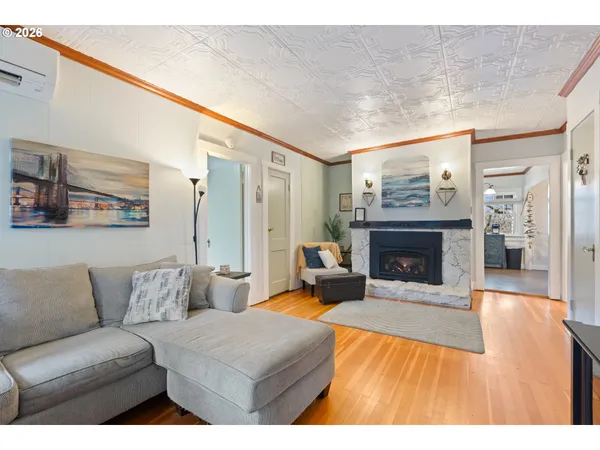 $284,000 | 1560 Southeast Hamilton Street, Roseburg, OR 97470