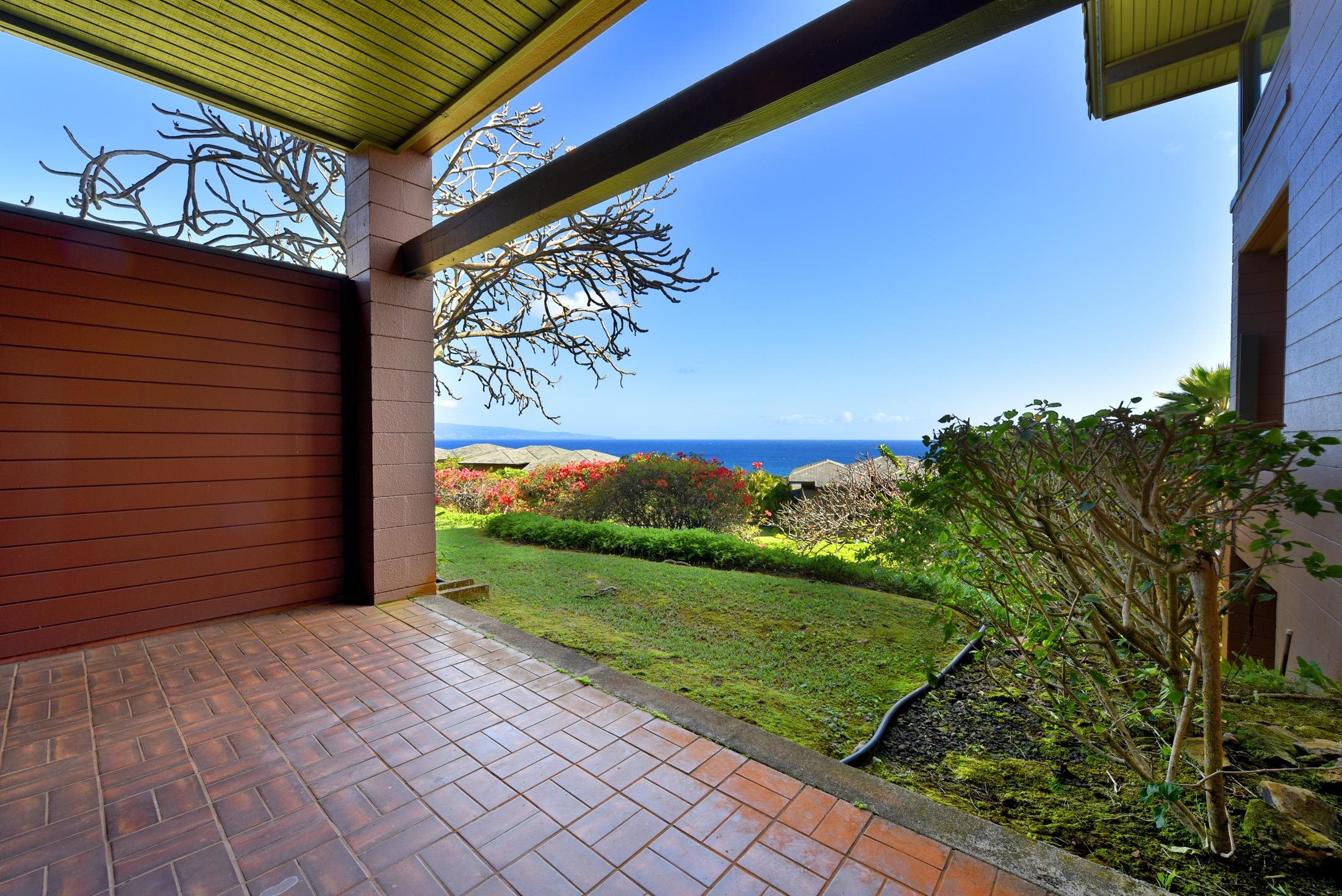 100 Ridge Road, Unit 101315 Lahaina, HI 96761 - Photo 6 of 23 a view of a backyard