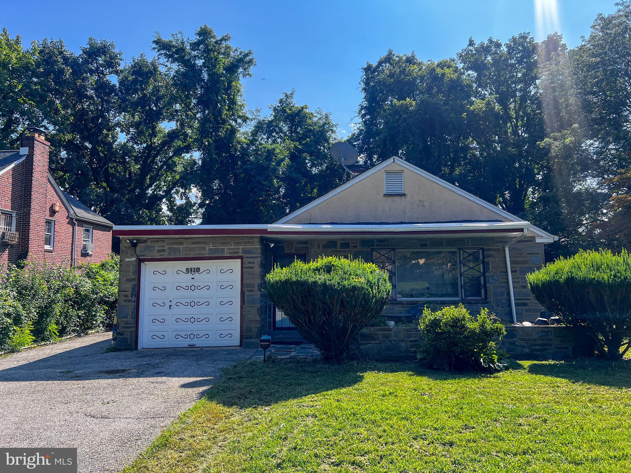 5930 Avonhoe Road Philadelphia, PA 19138 - Photo 1 of 19 Gallery Image 1